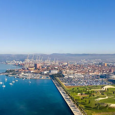 Апартаменты Seaview Копер