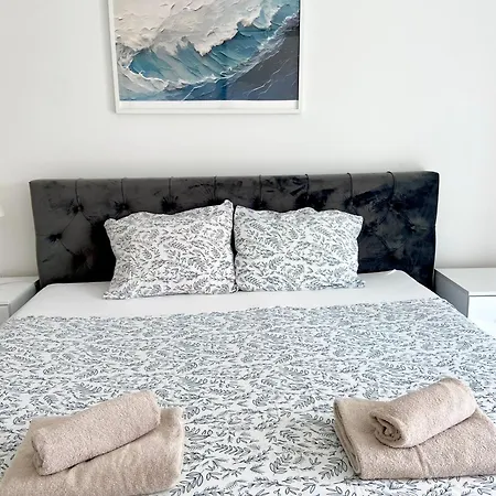 Seaview Апартаменты *