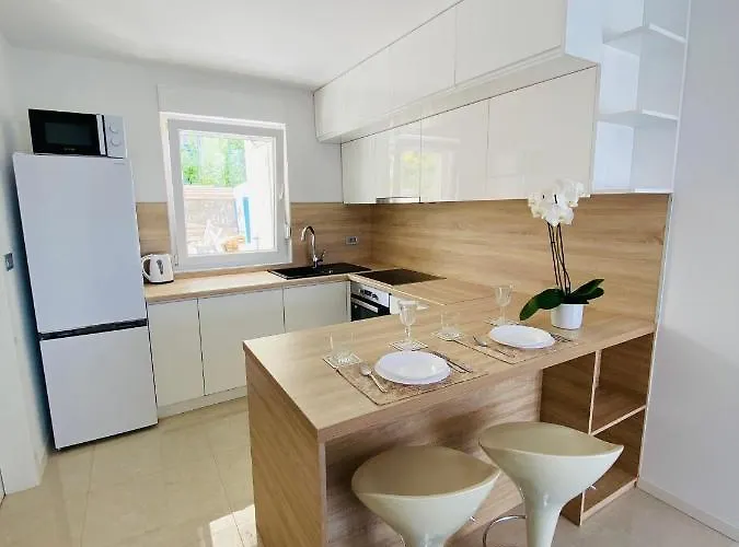 Seaview アパート コペル